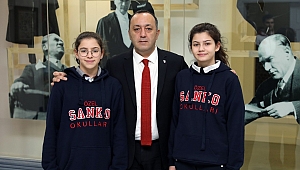 SANKO OKULLARI YÜZÜCÜSÜ 3 TÜRKİYE BİRİNCİLİĞİ KAZANDI