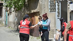 Kahramanmaraş Kızılay Şube Başkanlığı, ihtiyaç sahibi vatandaşlara can suyu olmaya devam ediyor