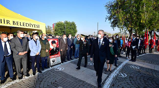 GAZİANTEP'TE 10 KASIM ATATÜRK'Ü ANMA PROGRAMI DÜZENLENDİ