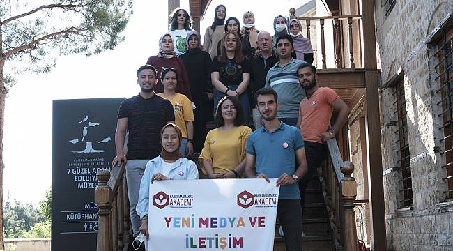 Akademi'de Yeni Medya ve İletişim Eğitimleri