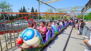 Minikler Lunapark'ta Doyasıya Eğlendi