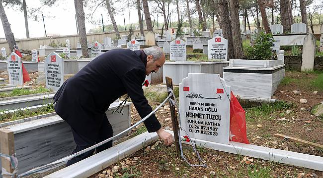 Başkan Okay'dan, Hayatını Kaybeden Personele Mezarında Anma!