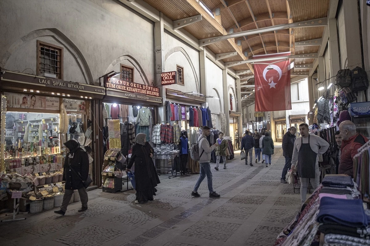 Deprem Sonrası Kahramanmaraş'ta Tarihi Çarşılar Yeniden Hareketleniyor!
