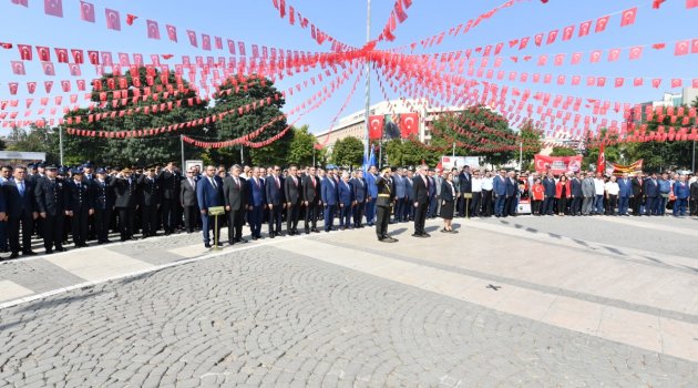 30 Ağustos Zafer Bayramı büyük bir coşkuyla kutlandı