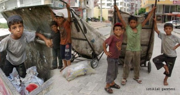 5 Lira Karşılığında Çocuklara Çöp Toplatan Şebeke Yakalandı