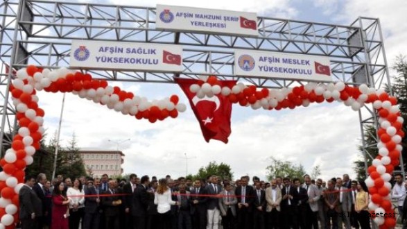 Afşin'de Üniversiteye Aşık Mahzuni Şerif'in Adı Verildi