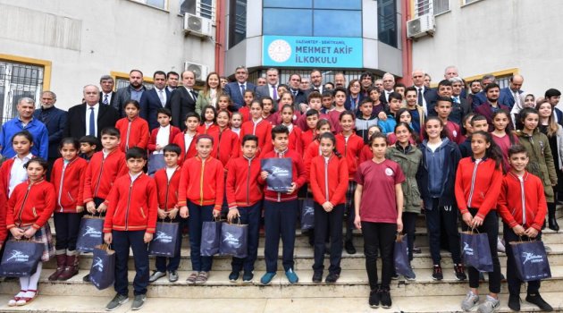 Bakan Kasapoğlu, "Gaziantep bölgenin spor başkenti olacak''