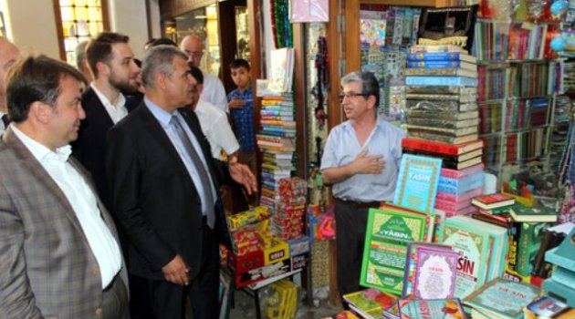 BAŞBAKAN YARDIMCISI KAYNAK HALKIN ARASINDA...