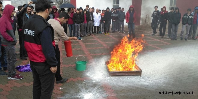 BÜYÜKŞEHİR İTFAİYESİ'NDEN EĞİTİM VE TATBİKAT