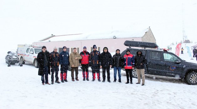 Büyükşehir Kurtarma Timlerine Uygulamalı Eğitim