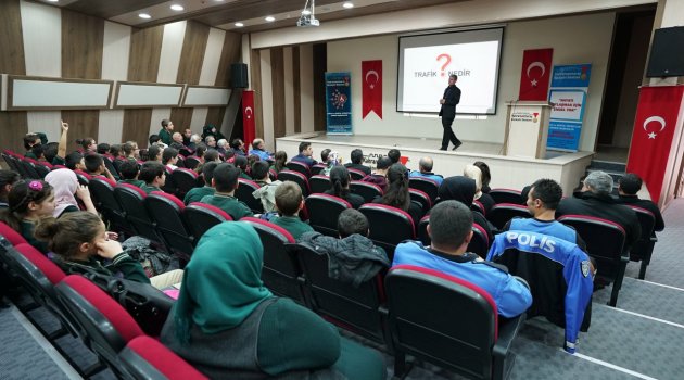 'ENGELSİZ GÜVEN ELİ PROJESİ' KONFERANSI DÜZENLENDİ