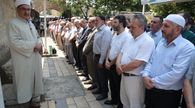 Kahramanmaraş'ta Mursi için gıyabi cenaze namazı kılındı.