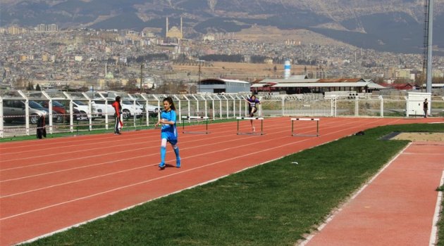 Kahramanmaraş'ta Atletizm Yarışması Düzenlendi!