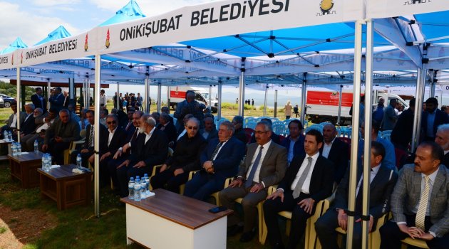 ONİKİŞUBAT BELEDİYESİ'NDEN İLAHİYAT ÖĞRENCİLERİNE KUTLU DOĞUM BAHAR ŞENLİĞİ