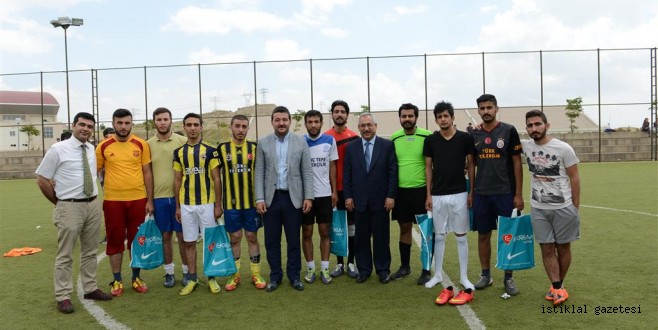 Ötüken Futbol Turnuvasıda Ödüller Sahibini Buldu