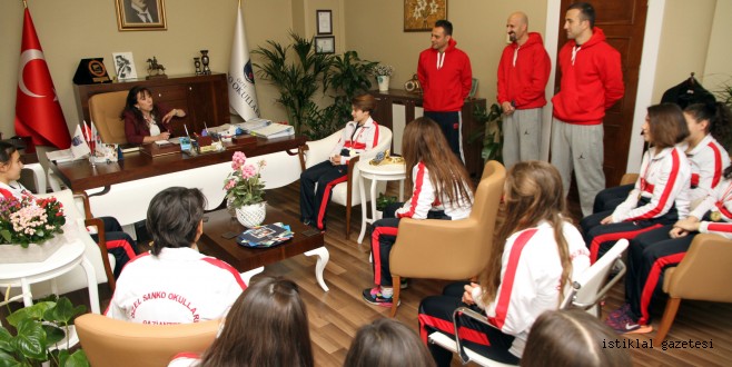 ÖZEL SANKO OKULLARI YILDIZ KIZ BASKETBOL TAKIMI İL BİRİNCİSİ