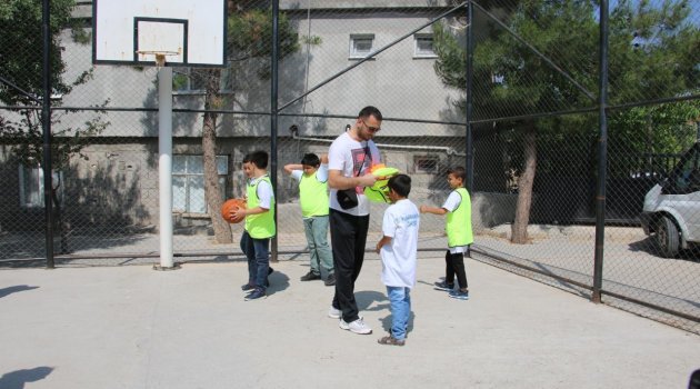 SARIKAYA MAHALLESİ ALO SPOR PROJESİYLE SPORA BAŞLADI