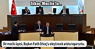 BAŞKAN FATİH MEHMET ERKOÇ'U TOPA TUTTU