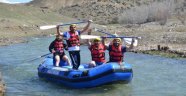 Kahramanmaraş'ta yapılan rafting nefesleri kesti Kaynak: Kahramanmaraş'ta yapılan rafting nefesleri kesti