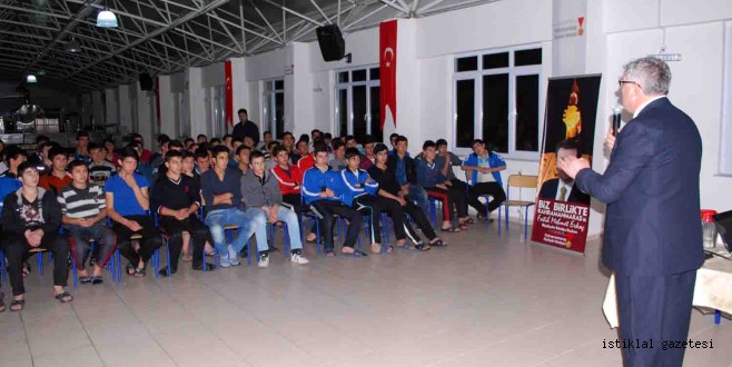 TARİHÇİ AHMET USLU'DAN SEYİT ONBAŞI KONFERANSI