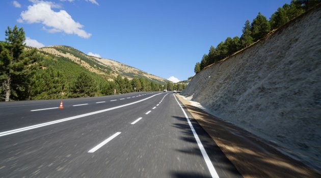 YEDİKUYULAR YOLU KIŞA HAZIRLANIYOR..